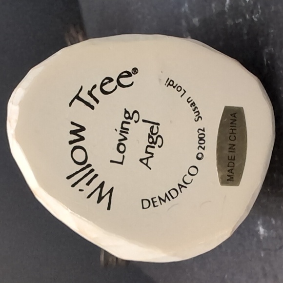 Willow Tree 2002, Loving Angel Figurine. - Picture 6 of 7